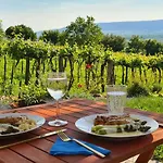 Szilva Es Dio Preshaz Vakantiehuis Raposka