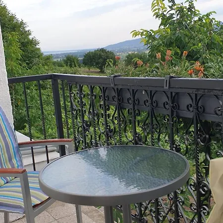 Szilva Es Dio Preshaz Vakantiehuis Raposka